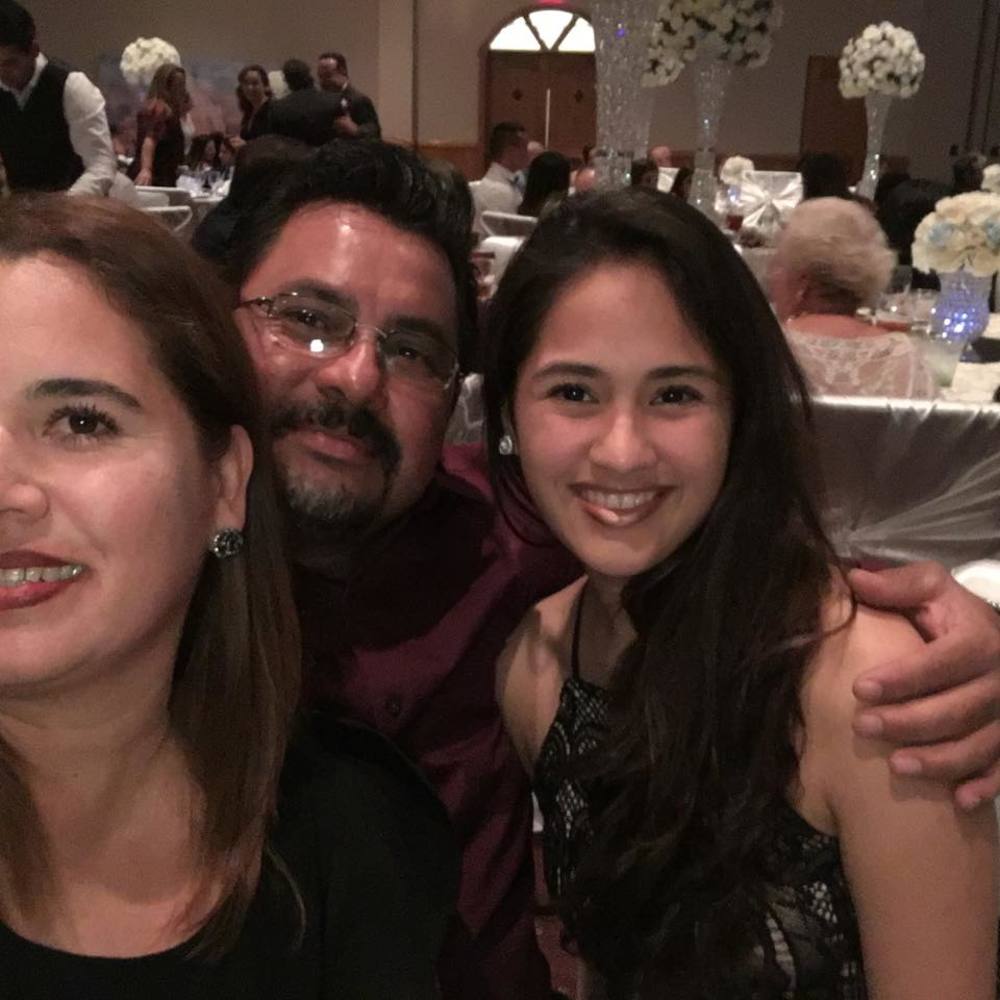 Meet your Posher, Leticia